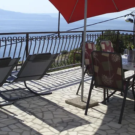 Lejlighed Gesamte Mit Terrasse Und Meerblick By Interhome Sibinj Krmpotski