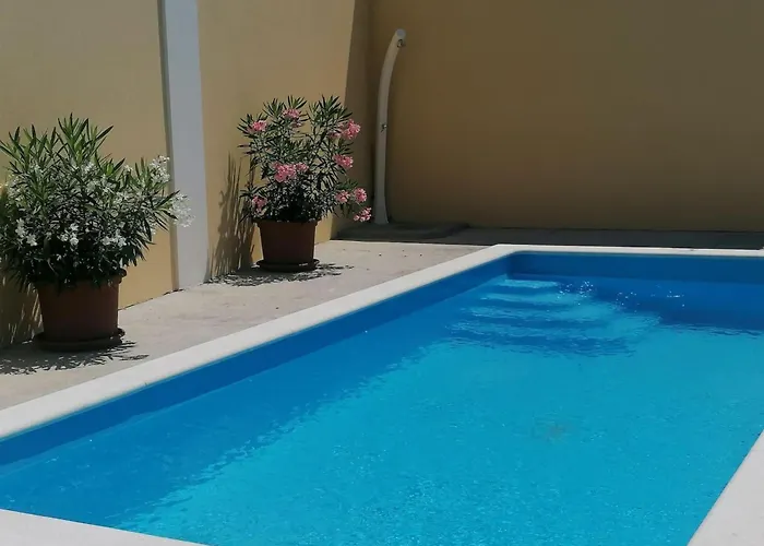 公寓 Gesamte Mit Terrasse Und Meerblick By Interhome