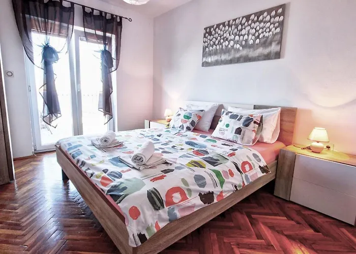 Gesamte Mit Terrasse Und Meerblick By Interhome Appartement *