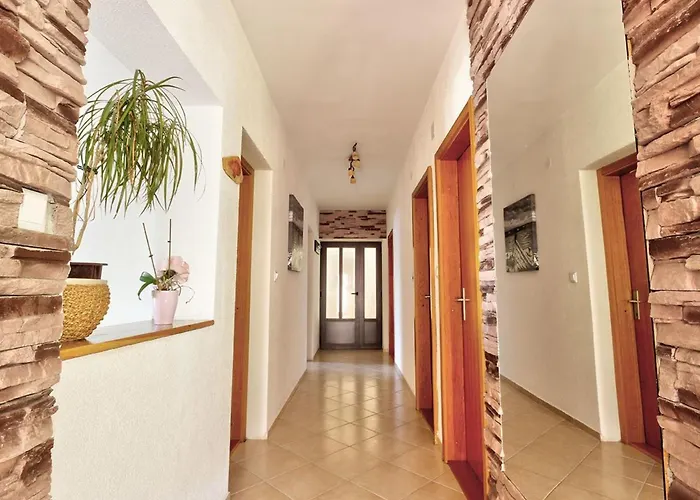 Gesamte Mit Terrasse Und Meerblick By Interhome Sibinj Krmpotski